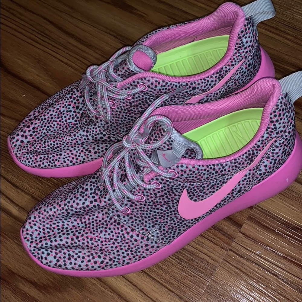Nike roshe run